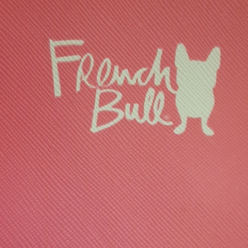 French Bull Cosmetic Bag, Betsey Johnson Facial Wipe, and 6 piece beauty bundle - Picture 9 of 12